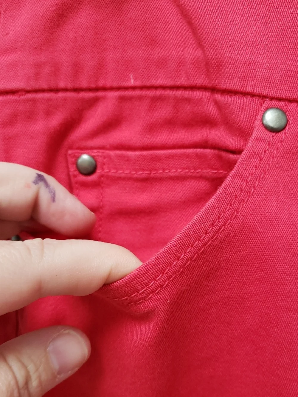 Women’s Red Stretch Bermuda Shorts - Picture 3 of 5